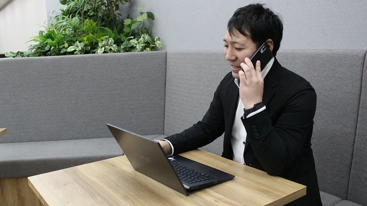 社員インタビュー（営業/2022年入社）